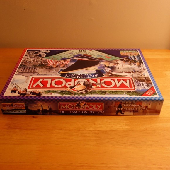 Monopoly Southampton Edition Board Game 2004 Rare Edition COMPLETE - Picture 15 of 16